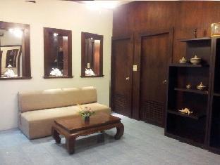 Ban Hotel 3*